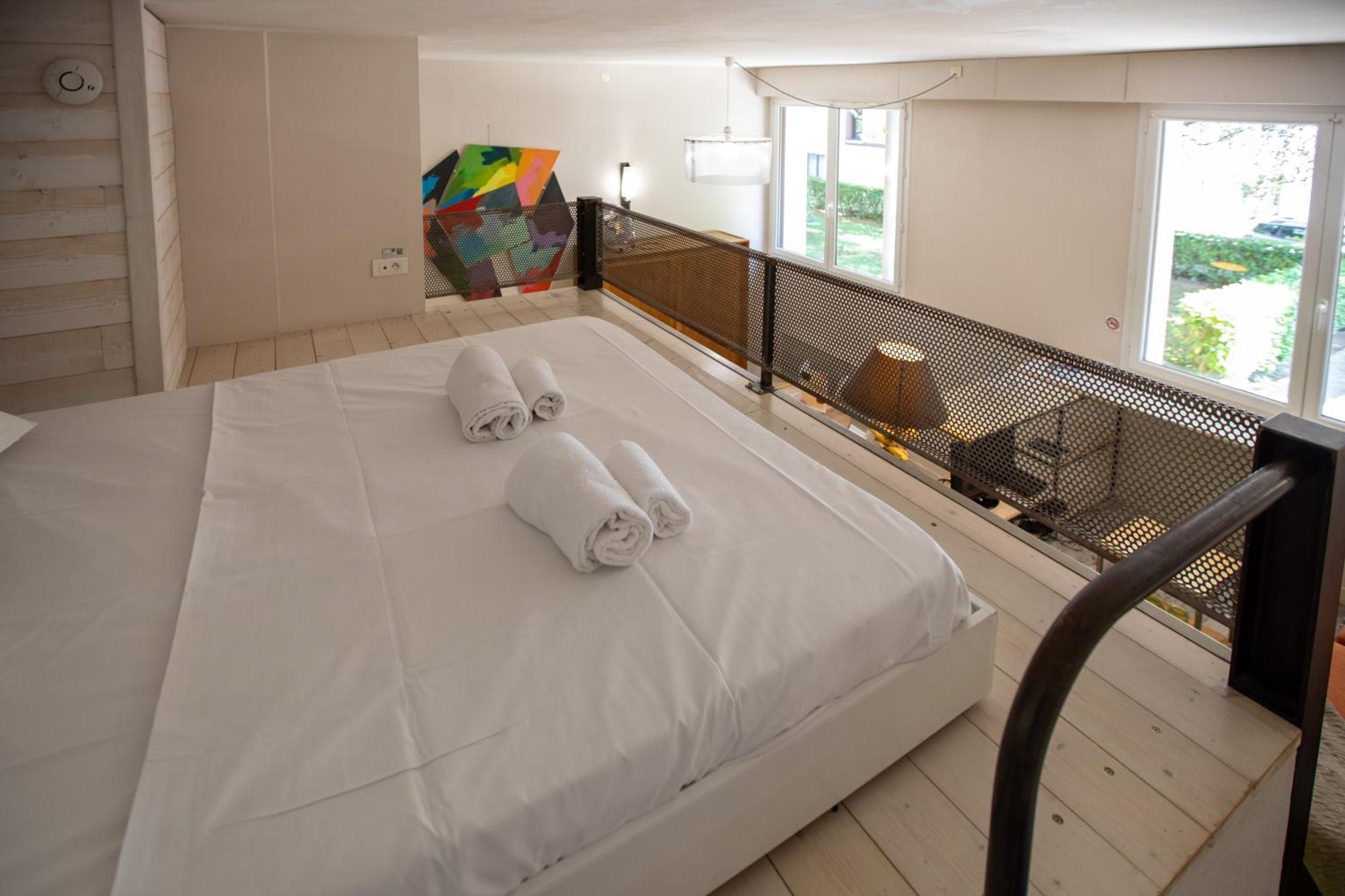 La Loge Theuriet - Bord De Apartment *